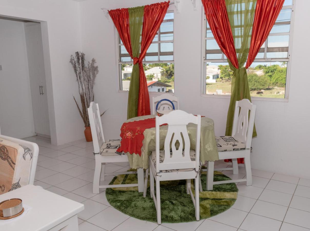 Edtricias Apartments كرايست تشيرش المظهر الخارجي الصورة
