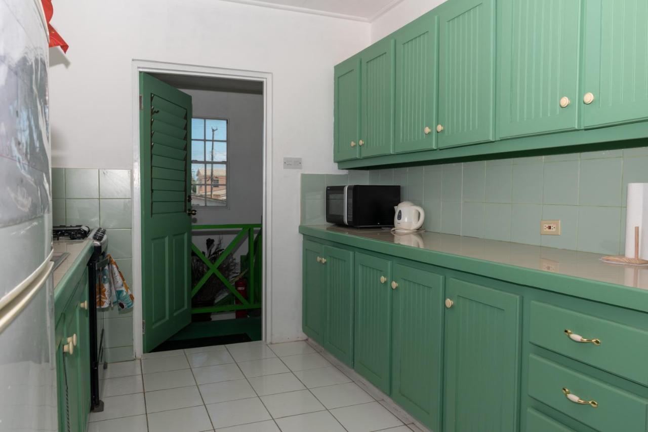 Edtricias Apartments كرايست تشيرش المظهر الخارجي الصورة